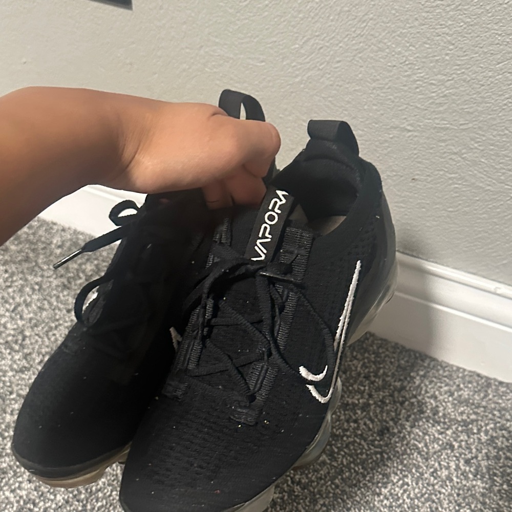 Nike Black Vapormax Flyknit Shoes